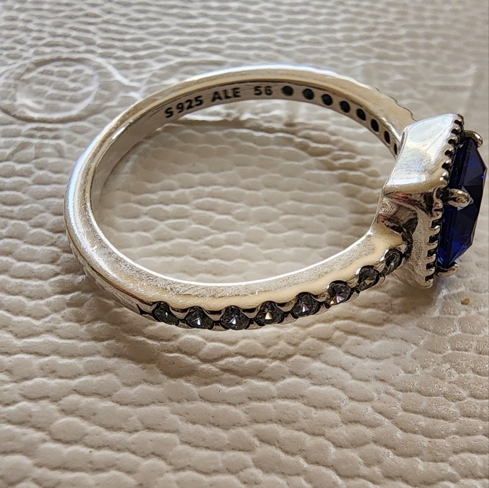 Pandora Timeless Elegance Ring, True Blue Crystal & Clear Cubic Zirconia - Picture 4 of 11